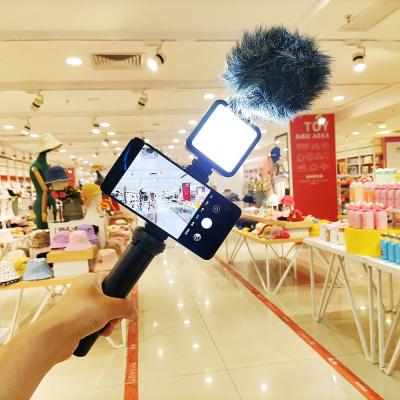 China Mini Smartphone Vlogging Kit Phone Vlog Kit For Starter Kids Video Recording YouTube Tiktok Fitness Yoga for sale