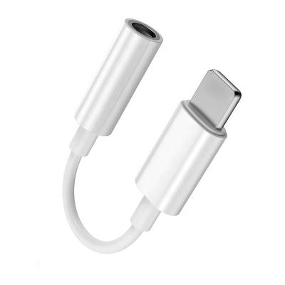 China Plug and play with the Mega Low Noise ZMD Premium Plug and Play for Apple Lightning to Aux Adapter. for iPhone 3.5MM Jack Earphone Adapter for sale