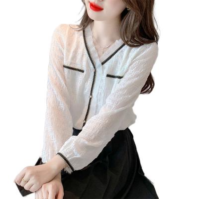 China Anti-Shrink Light mature wind chic celebrity Mu Ear V-neck shirt 2022 autumn and winter new women's small fragrance OL temperament jacket for sale