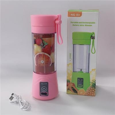 China USB Rechargeable Wireless Personal Mini Hand Portable Electric Blender Cup Juicer Food Smoothie Car Fruit Blender for sale