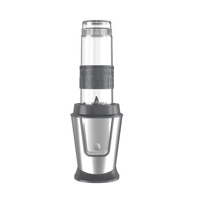 China New Design Outdoor Mini Portable Home Electric Fruit Juicer Hand Blender for sale