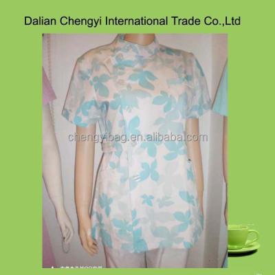 China Medical Scrubs Fashion Blue Flower Printing Medical Scrub for sale