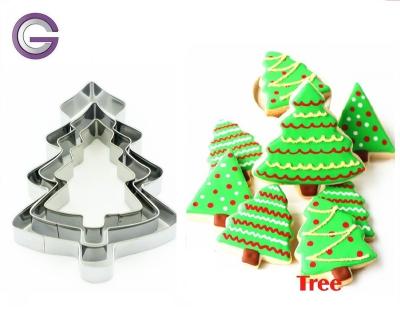 China Sustainable 3-PC SS X'mas Cookie Cutter Set In X'mas Tree for sale