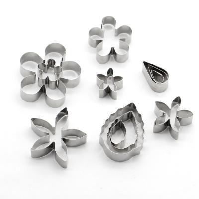 China Stocked 12 Pcs Summer Cookie Cutter Set , Flowers And Leaves Cookie Cutter Molds for sale