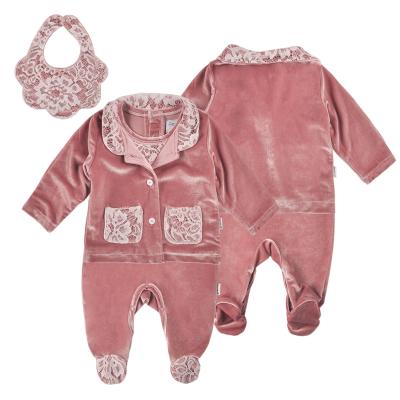 China Anti Shrink Newborn Baby Clothing Set Baby Wear China Cotton Knitted 3pcs Fashion Newborn Pink Lace With Bib Custom for sale