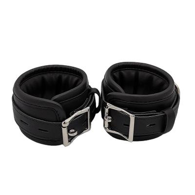 China High Quality And Safe High Pleasure Adult Sex Black Leather Adult Game Props Handcuffs For Couples Sex Games for sale