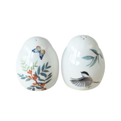 China Sustainable Luxury Dinner Set Garden Salt and Pepper Shaker Set Decorated with a Bird-and-Flower Design for sale