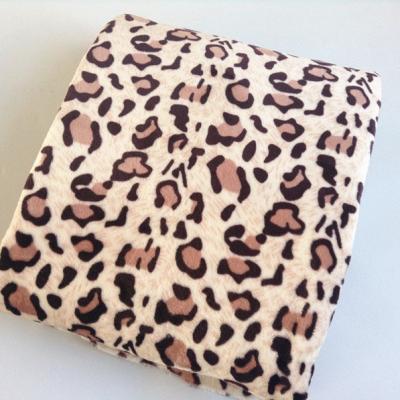 China Antistatic solaron blankets Wholesale Coral Fleece Fabric Blanket For Airplane for sale