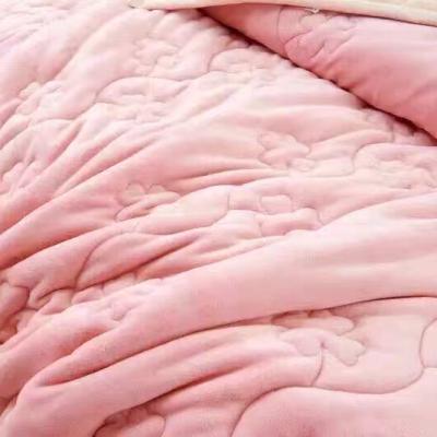 China Home Wholesale Warm Microfiber Polyester Comforters 3D Printing Hotel Patchwork Quilt/Filling Quilt/Comforter for sale