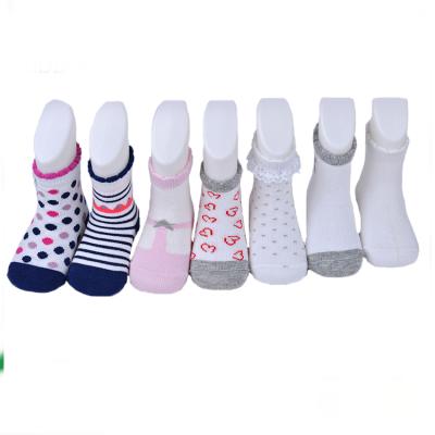 China Fashion Christmas Novelty Cartoon Breathable Tube Sock,Wholesale Organic Knitted Winter Lace Boot Cotton Baby Sock for sale