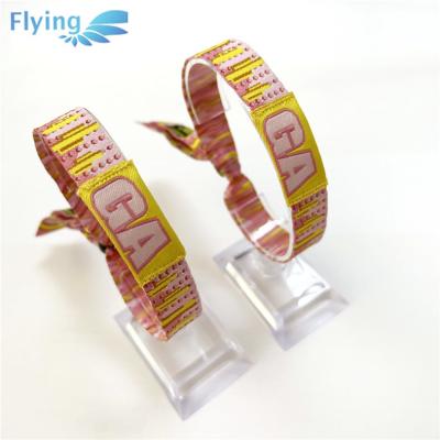 China Waterproof/Waterproof Event Wristband QR Printing 1.56mhz RFID Wedding Wrist Band Gift On Music for sale