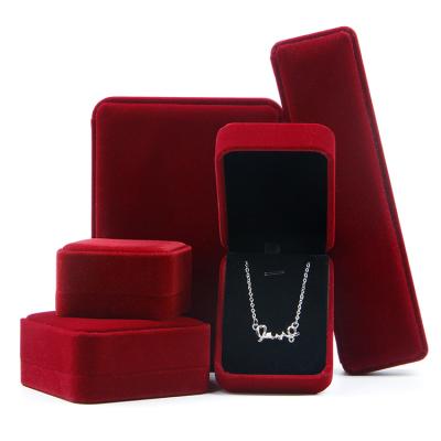 China Recyclable Red Velvet Pop Jewelry Packaging Box Luxury Necklace Pendant Jewelry Box For Gift Packing for sale