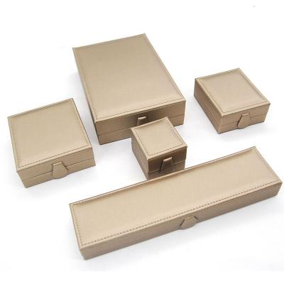 China Top Selling Jewelry Box Gold Leather Jewelry Packaging Box Recyclable Online for sale