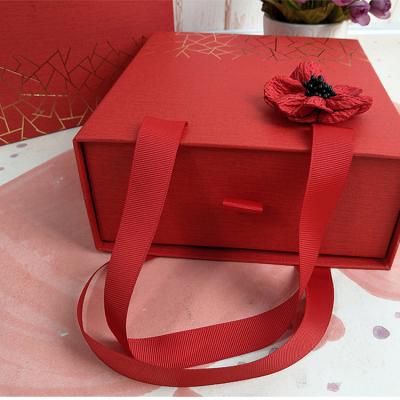 China Recyclable Red Custom Jewelry Gift Paper Box Ring Jewel Package Box for sale