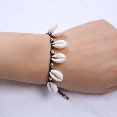 China White Coconut Shell Bracelet New Trendy Fashion Jewelry Cowrie and Sea Shell Elastic Women Beach Bracelet with Rope for sale