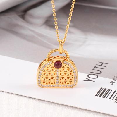 China FASHIONABLE Custom 925 Natural Silver Bag Garnet Women Necklace London Blue 3*4m Faceted Pear Shape Pendant Stone for sale