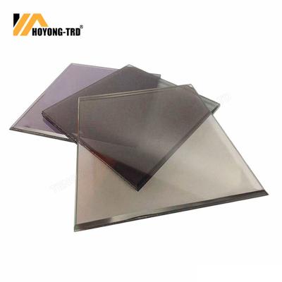 China Leisure Equipments 3-19mm Thick Flat Curved Low Iron Clear Gray Blue Color Heat Soaked Treated Tempered Toughened Safety Glass for sale