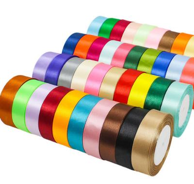 China Geschenk-Verpackungs-Großhandels-Polyester-Satin-Band für Blumen-Verpackungsmaterial, Geschenkbox-Band, Feiertags-Band zu verkaufen