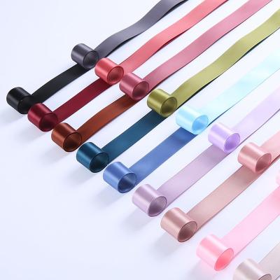 China 1 Zoll doppeltes mit Seiten versehenes Yard-Satin-Band des Grosgrain-Geschenk-Verpackungs-Band-25mmX50 zu verkaufen