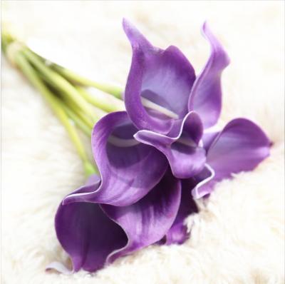 China QSLH-L00236 Quality Realistic Nice Calla Lilies Artificial Flowers For Hotel Home Decoration for sale