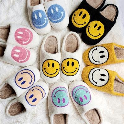 China IF-62 2021 2021 Fashion Fur Slippers Home Winter Fuzzy Smile Slippers Autumn Home Bedroom Slippers For Women for sale