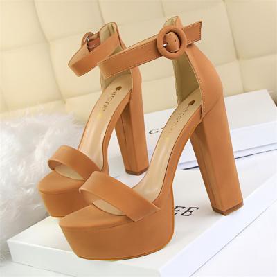 China LFZ-335 Deodorization Sandals Shoes Women Heels Ladies Wholesale Fashionable Summer Platform High Heel Sandals Shoes For Women for sale