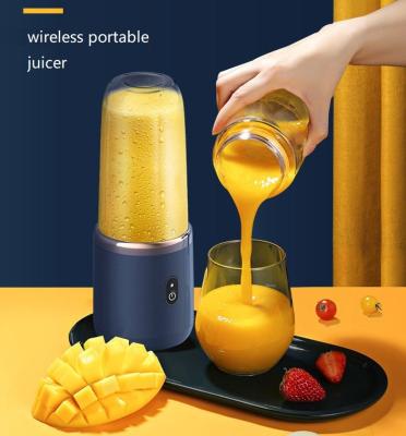 China Original small car USB electric juicer wireless filling juicer for sale