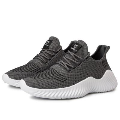 China Fashion Trend Men's Plus-Size Soft Mesh Casual Breathable Sports Shoes for sale