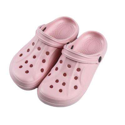 China New Summer Garden Waterproof Shoes With Breathable Flat Floor Slippers For Women for sale