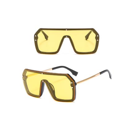 China Fashion Sunglasses 2021 New Fashion UV400 Wholesale Oversiezed Unisex Super Sunglasses Square Shape for sale