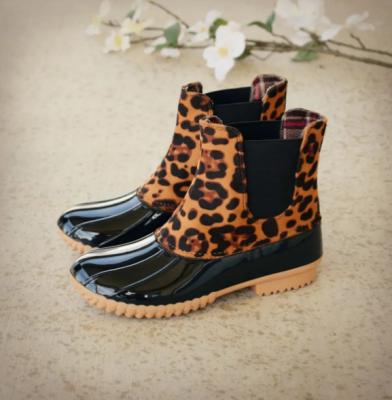 China Waterproof New In Running PVC Work Shoes Classic Waterproof Boots Leopard Flat Ankle Boots For Women for sale