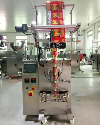 China Automatic 20g Fish Feed Pet Food Packing Machine For 3 Side Sealing Bag for sale