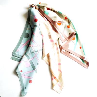 China Square Modern Design Wholesale Printed Scarf 100% Pure Silk For Women for sale