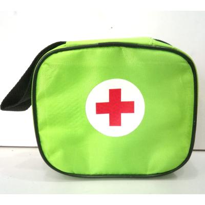 China Good Quality Portable Types Mini Outdoor Emergency First Aid Military School Purse Treatment Guides Combat Trauma Kits Bag en venta