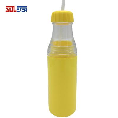 China Sustainable Plastic Bottle 600ml Sports Bottle Fruit Infuser Juice Drinking Water Bottle for sale