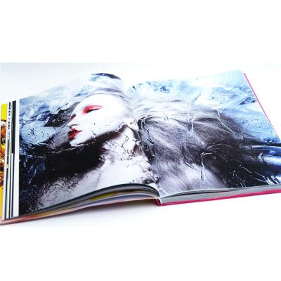 China paper & Custom Cardboard Color Magazine Service Brochure Printing Offset Printing Book for sale