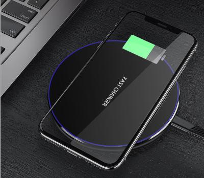 China Mobile Phone Around Pad Mobile Phone Charger QI Chargers silm 20W Fast Fast Wireless Charging Pad for sale