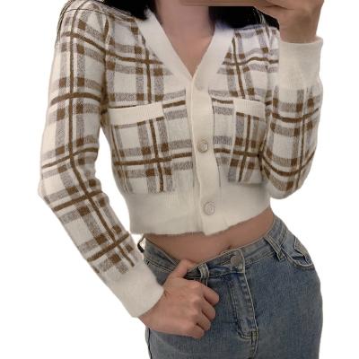 China Anti-pilling fashion perfume style pattern small v-neck straight knit cardigan temperament age-reducing slim fit pocket short longs for sale