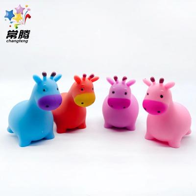 China Relieves Worry Amazon Hot New Novelty Anti Relax Toys Squeeze Giraffe Adult Children Stir Toys Giraffe Flour Stress Sensory Toy for sale