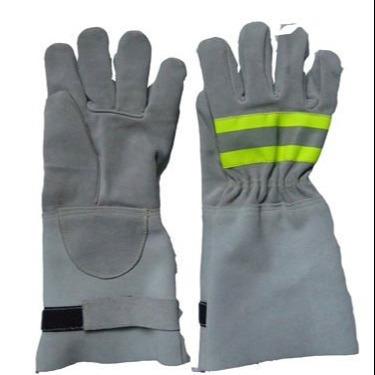 China Fire Retardant Firefighter Gloves Newcomers Best Selling Firefighter Gloves for sale