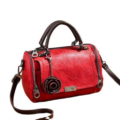 China New Fashion Boston Bag Casual Female Soft Leather Pillow Bag Simple Wild Messenger Bag for sale