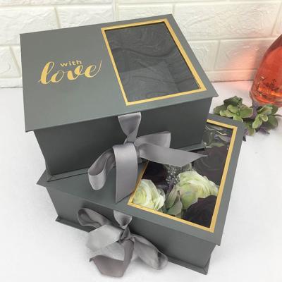 China Unique Recycled Materials Design Low Price Flower Packaging Gift Box For Fathers Day Gift Set Luxury for sale