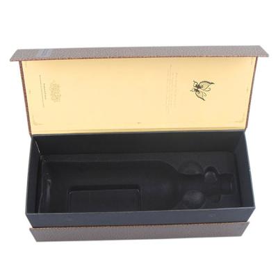 China Recyclable Magnetic Paper Luxury Packaging Paper Sponge Cardboard Custom Handmade Inline Wine Box for sale