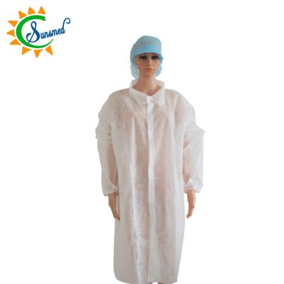 China Economic Disposable Non-woven Disposable Lab Gown Coat Visitor White Lab Coat With High Quality for sale