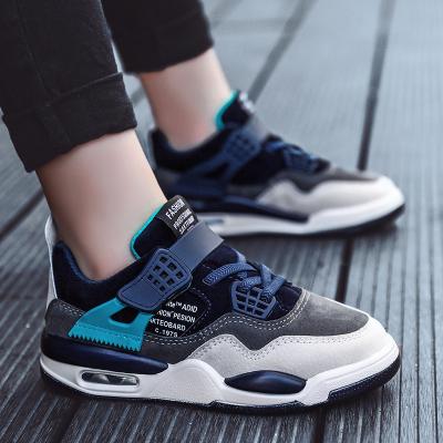 China Insulative Fashion Breathable Sneakers Korean Fashion Baby 2022 New Cushioning Running Shoes for sale