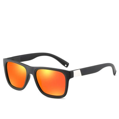 China New Fashion Sunglasses Men's Sunglasses Movie Sports Sunglasses PC Frame Polarized Colored Lenses for sale