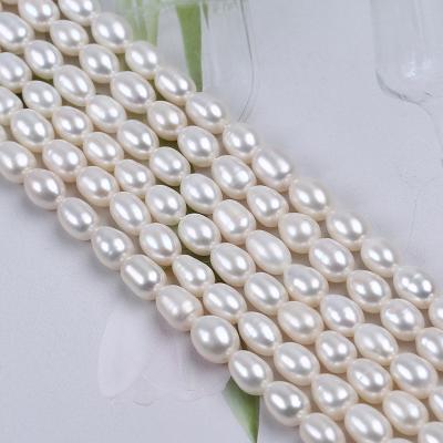 China Pearl Wholesale 6-7mm Rice Shape Freshwater Freshwater Beads Strand For Jewelry Making for sale