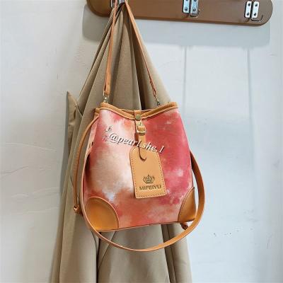 China Wholesale Fashion Luxury Brand Women's Classic Bags Custom Genuine Myanmar Patent Leather Packaging Handbag for sale