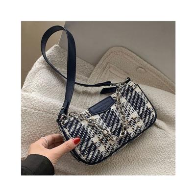 China Fashion Ladies Chic Plaid Acrylic Chains Shoulder Armpit Purses Quilted Armpit Dumpling 2021 Summers Bags Luxury Purses and Handbags for sale