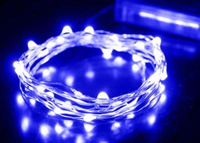 China La secuencia con pilas de la Navidad del alambre de cobre LED enciende blanco/el azul en venta